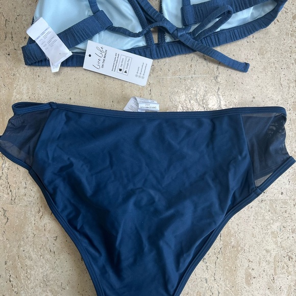 CUPSHE Bikini Set Crisscross Back Tie Blue Zebra Textured Size Medium - Picture 6 of 7